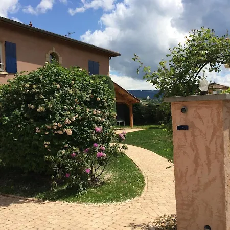 Villa Maison Avec Jardin, Grande Piscine Sain-Bel