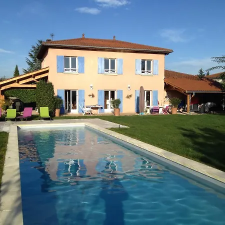 Villa Maison Avec Jardin, Grande Piscine Sain-Bel